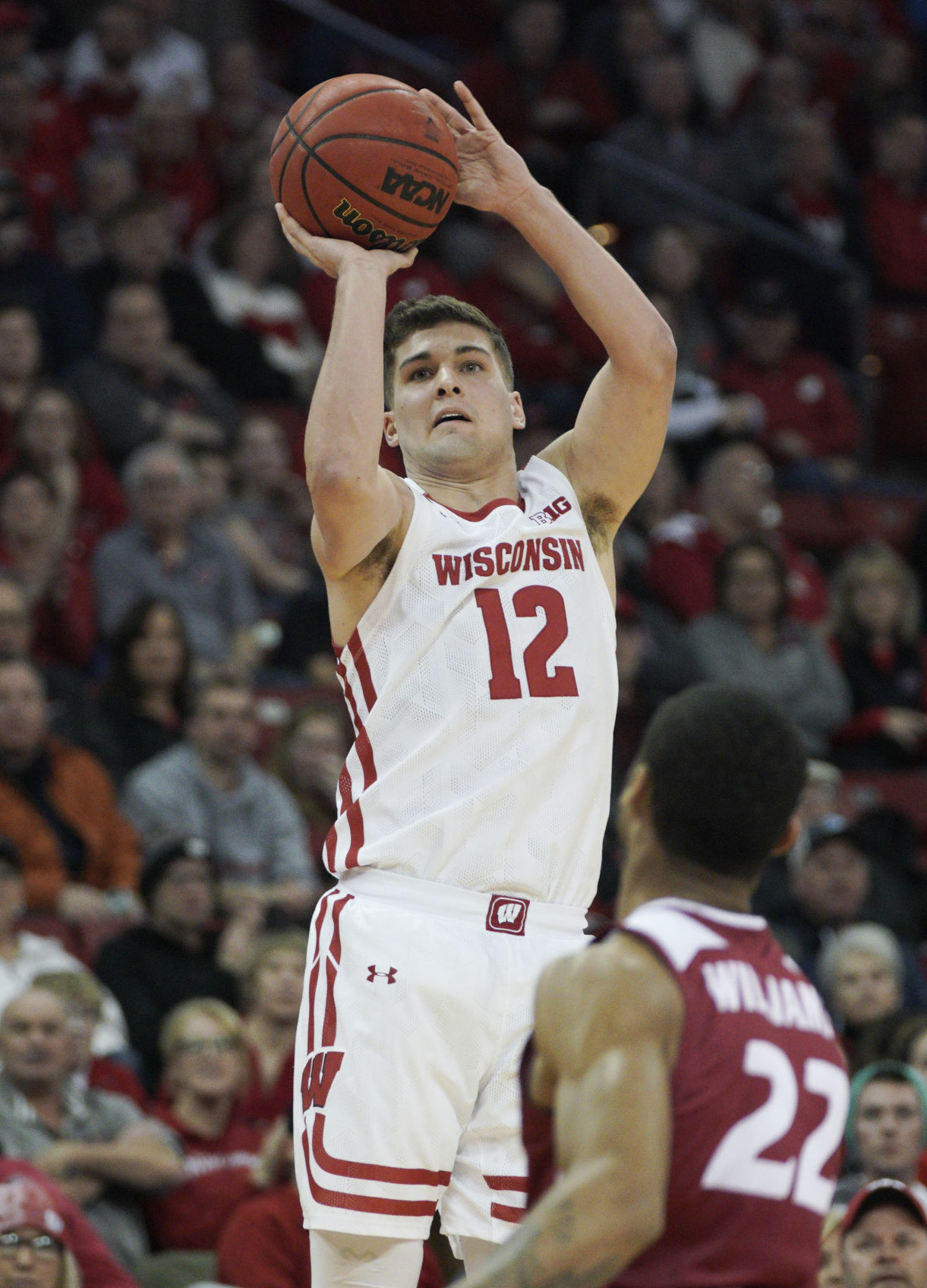 Badgers 65, Broncs 37